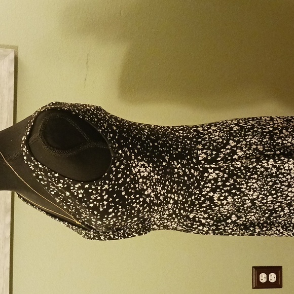 SPECIAL 2/$25 Chaps Maxi Dress Size Small - Picture 3 of 7